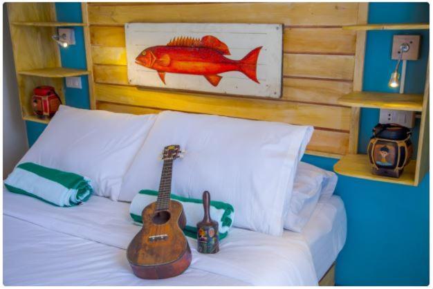 Flotsam And Jetsam Artist Beach Hostel Сан Хуан Екстериор снимка